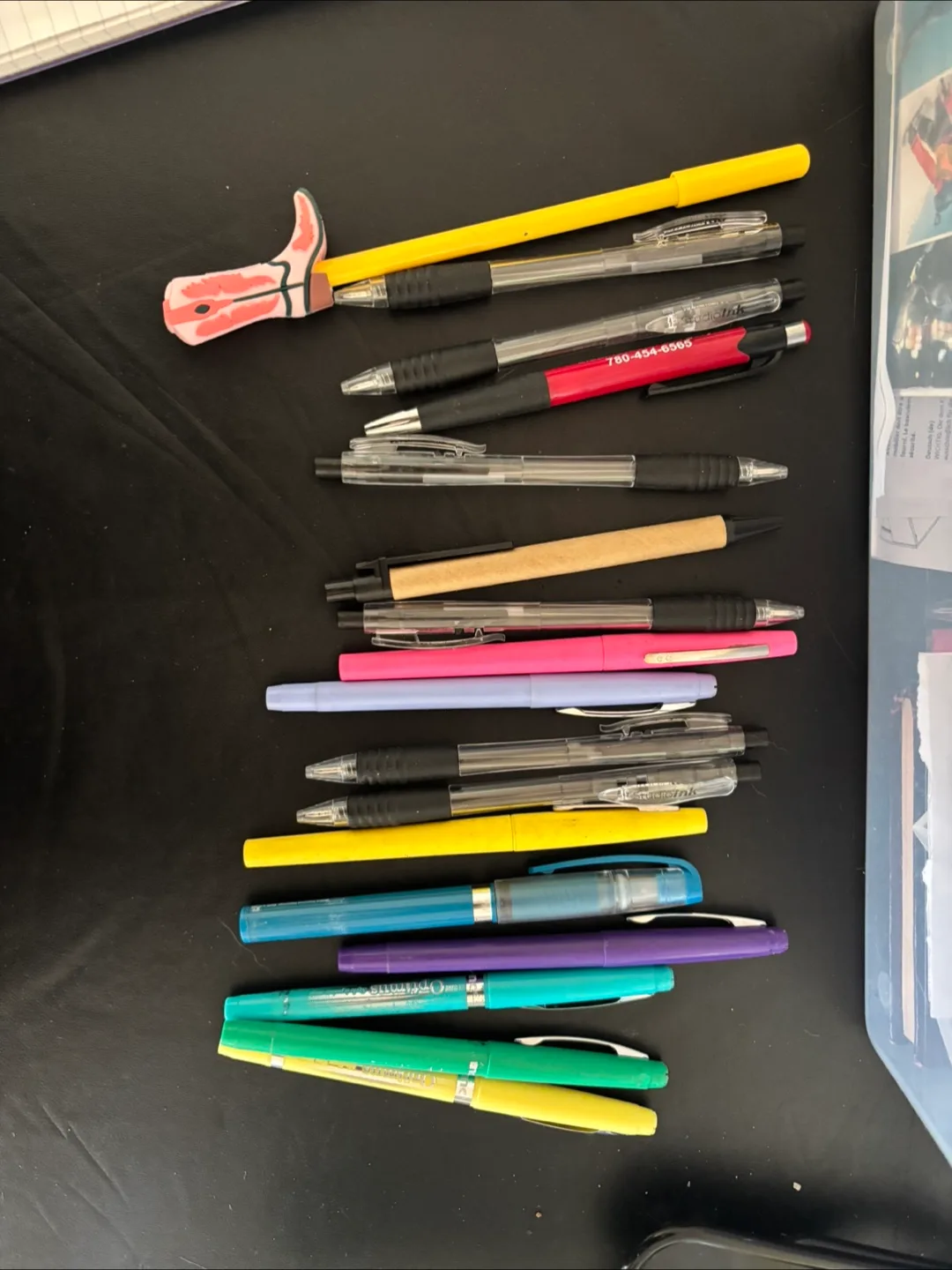 Mixed Lot of Pens, Pencils & Markers image indicator(6)