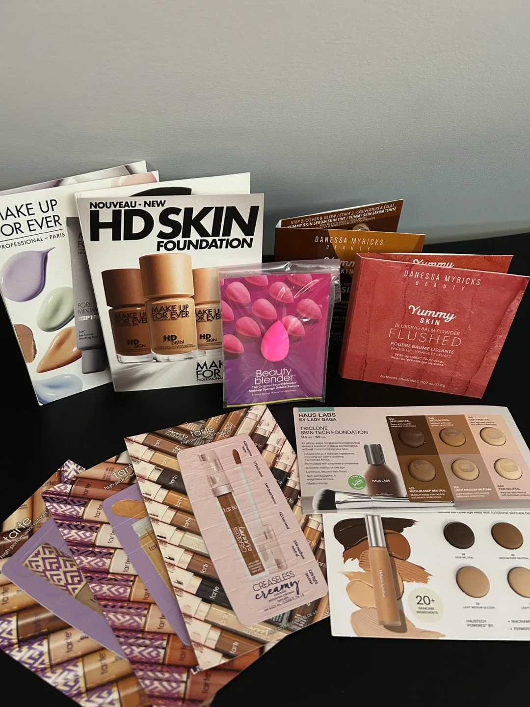 Make-up Sample Bag Set image indicator(2)