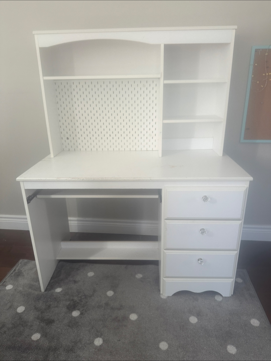 White desk with hutch