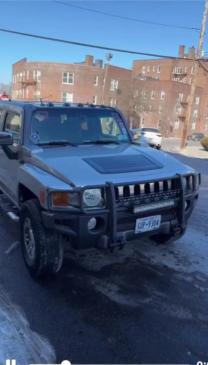 Hummer H3 SUV image indicator(3)