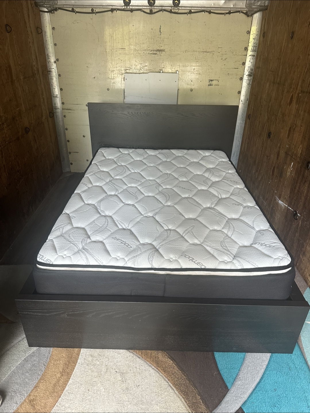 Double size bed (FREE DELIVERY)
