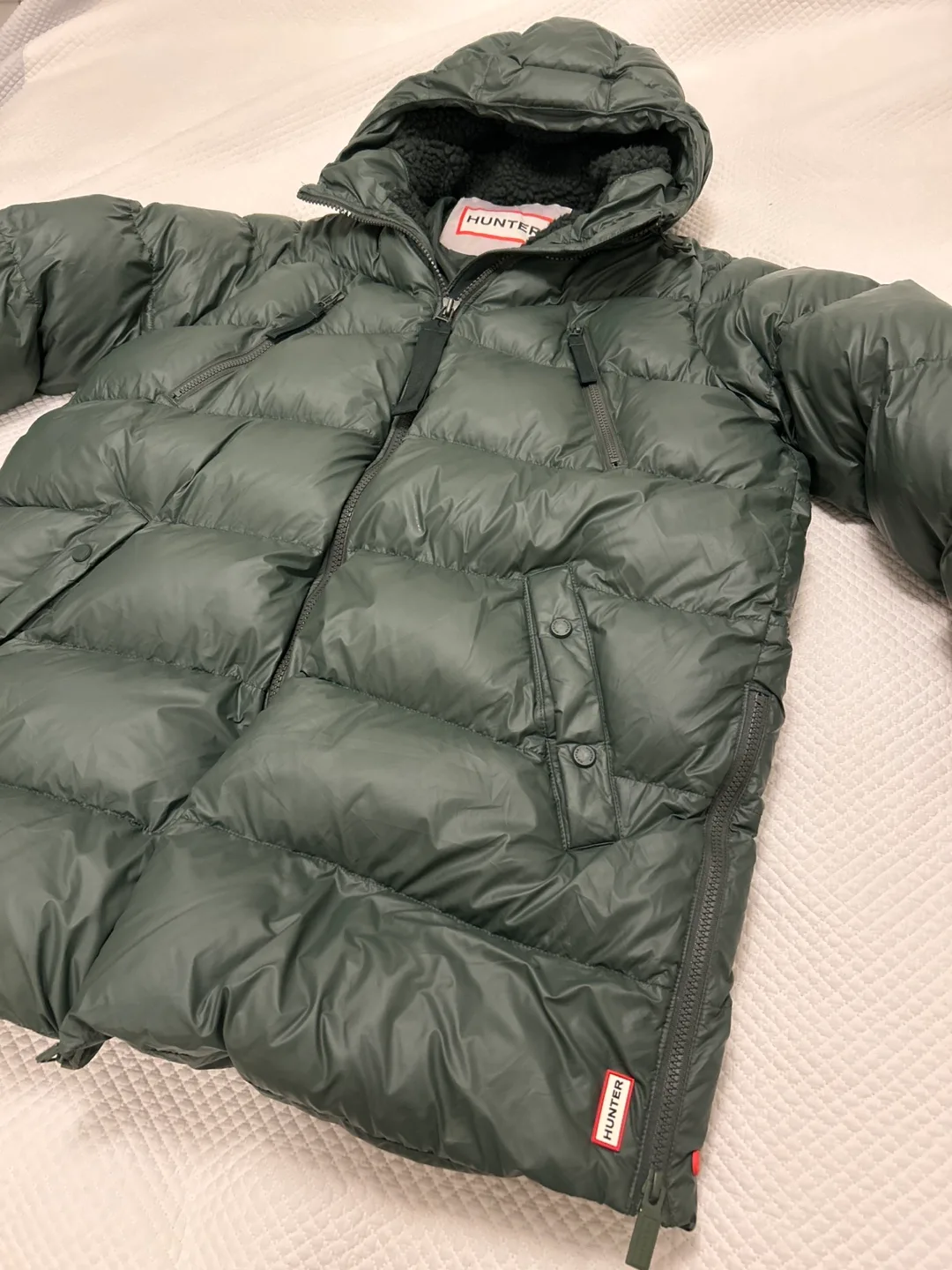 Hunter Puffer Jacket - Size L image indicator(3)