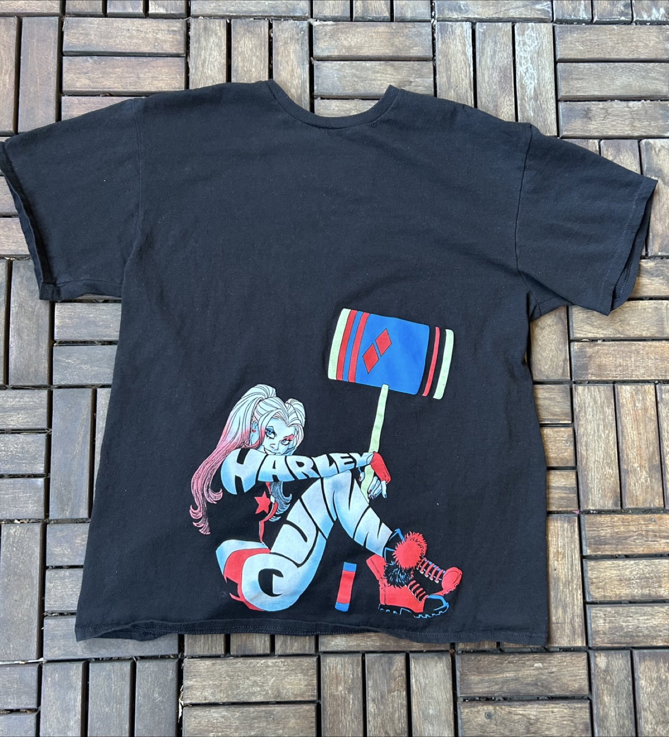 Harley Quinn Black T-Shirt - Size L