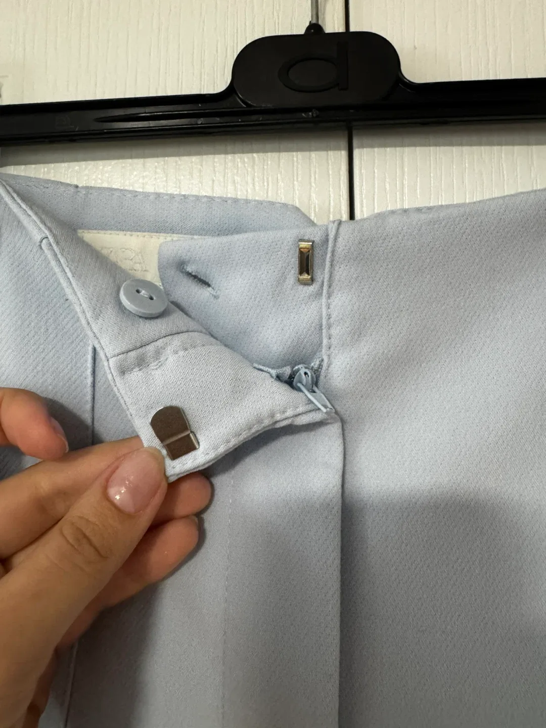 Zara Light Blue Trousers - Size L image indicator(3)