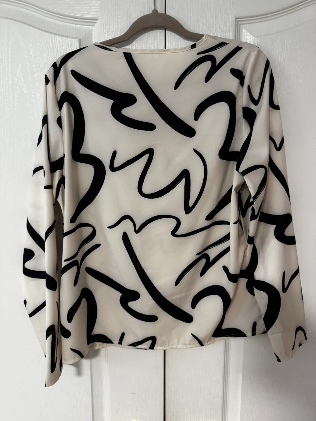 Patterned Blouse - Cream & Black, Large image indicator(3)