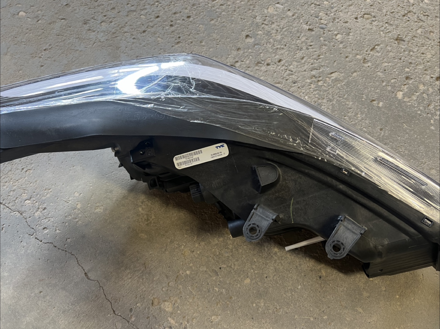Headlights for 2017-2018 Kia Forte - photo 2