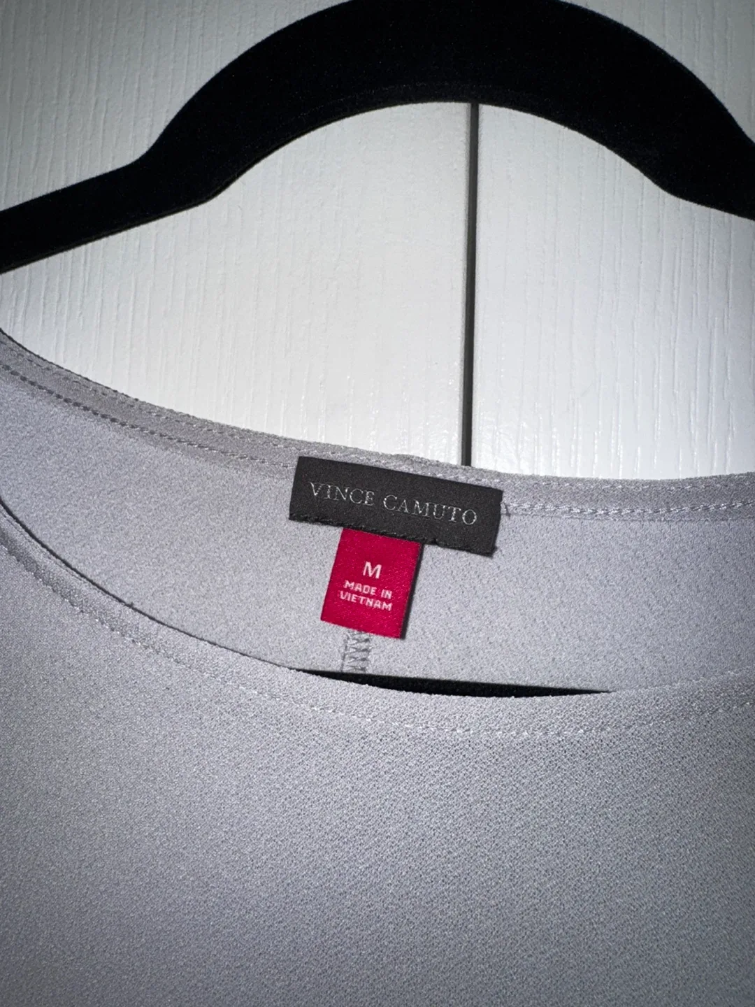 Vince Camuto Grey Bell Sleeve Top - Size M image indicator(3)