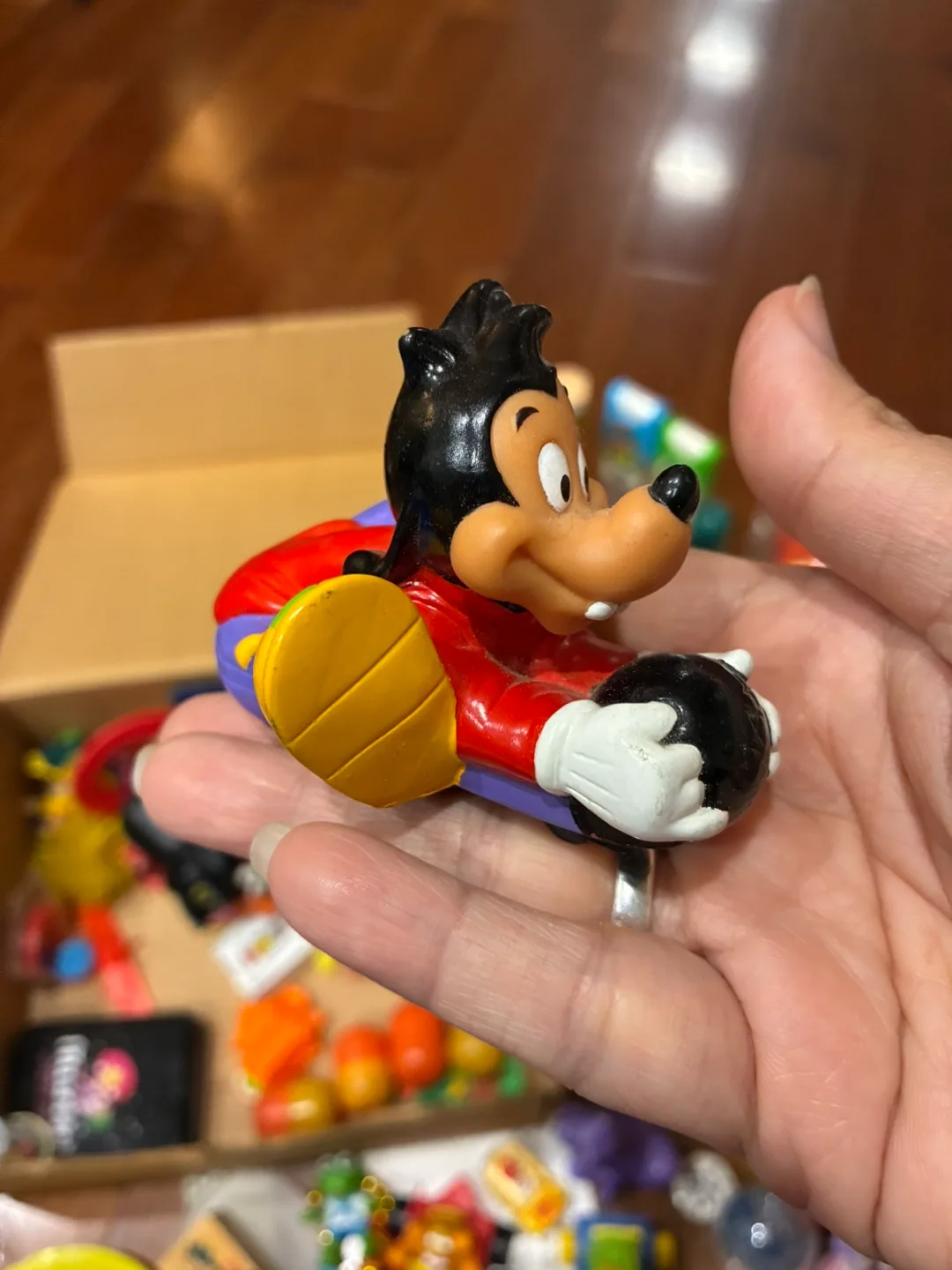 🥕 Vintage 1992 Goof Troop Bowlers - Max image indicator(2)