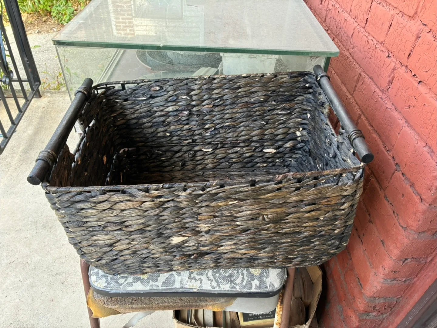 🥕 Large Sea Grass Woven Basket with Wooden Handles thumbnail