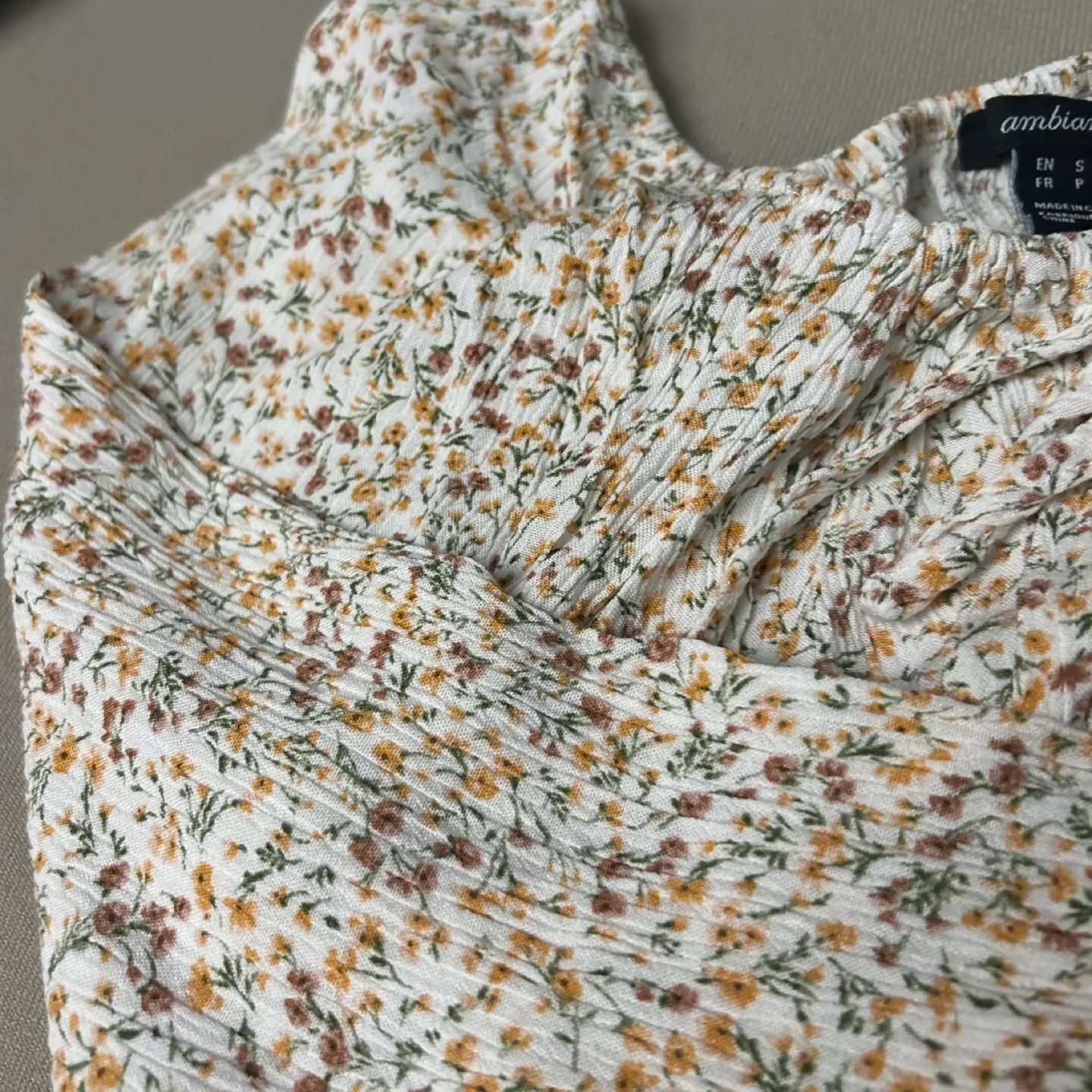 Floral 3/4 long Sleeve Top image indicator(2)