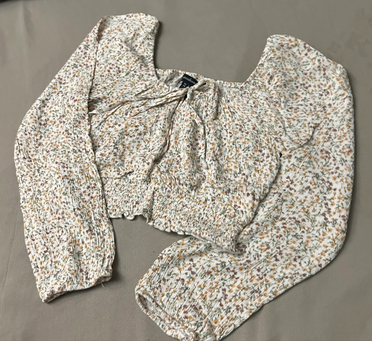 Floral 3/4 long Sleeve Top image indicator(4)