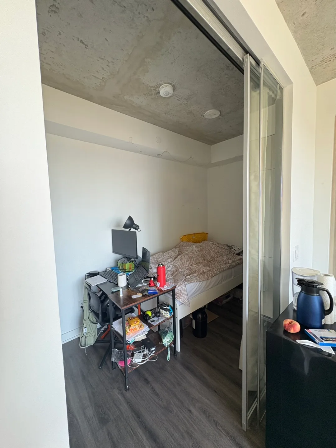 ✨ Downtown Toronto Sublet – Private Room + Ensuite Washroom ✨ image indicator(3)