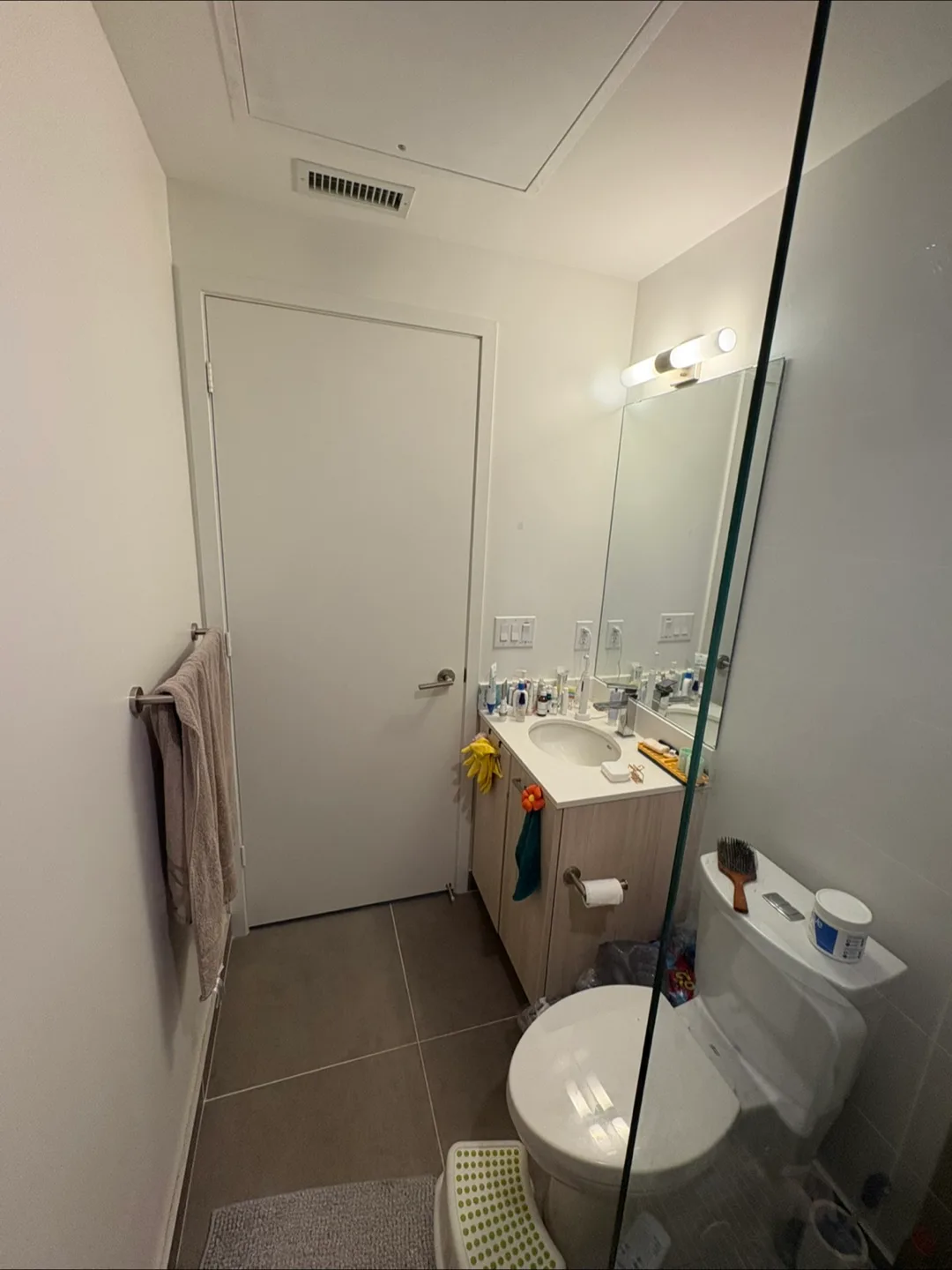 ✨ Downtown Toronto Sublet – Private Room + Ensuite Washroom ✨ image indicator(7)