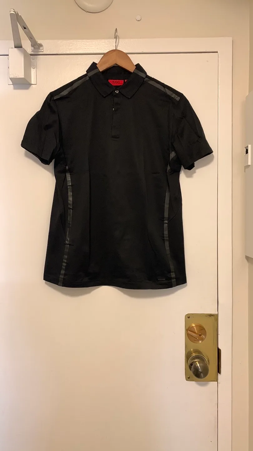 HUGO BOSS Black Polo Shirt - Size M thumbnail