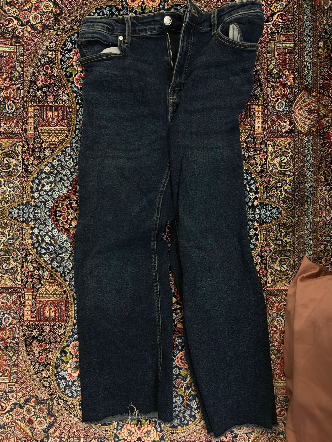 Mango Jeans image indicator(5)