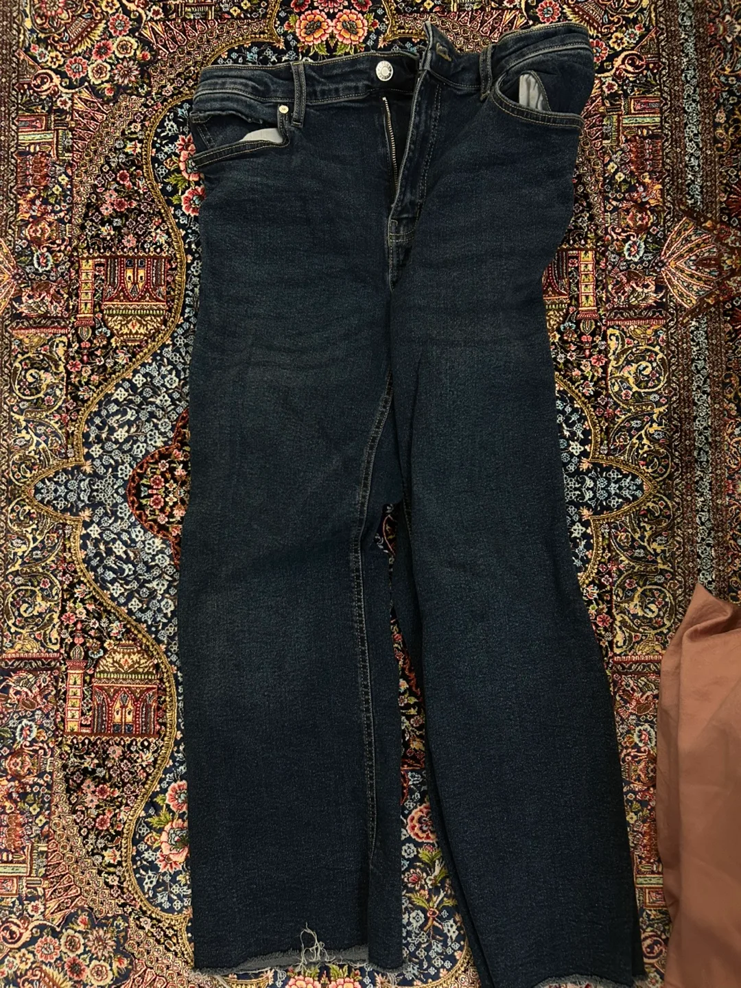 Mango Jeans image indicator(3)