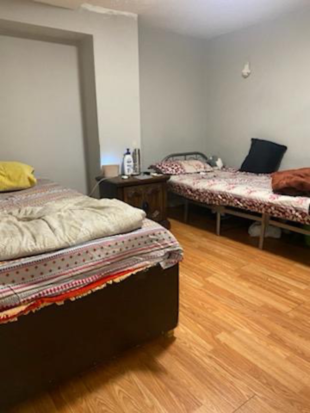 Room on rent in Brampton for Females only - photo 4