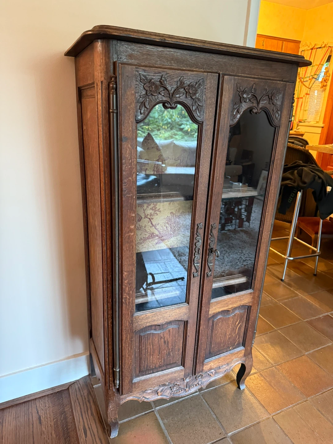 Antique Dark Wood Display Cabinet - photo 2