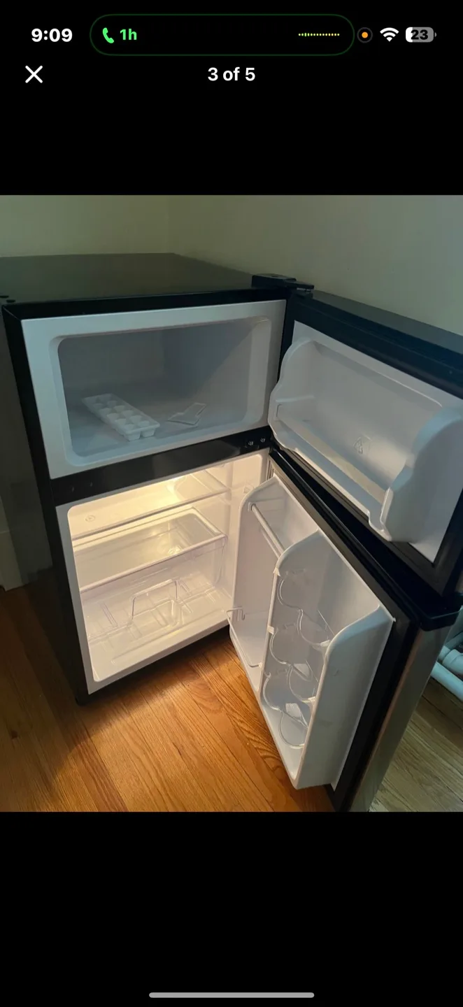 Insignia Mini Fridge image indicator(2)