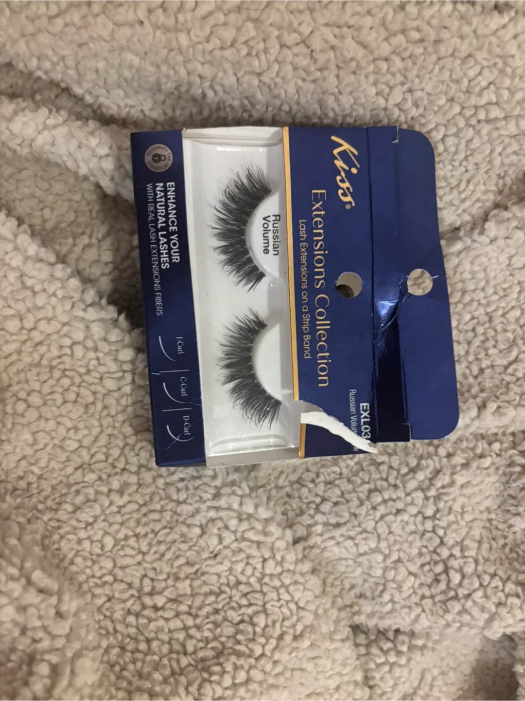 Kiss Extensions Collection Russian Volume Lashes thumbnail