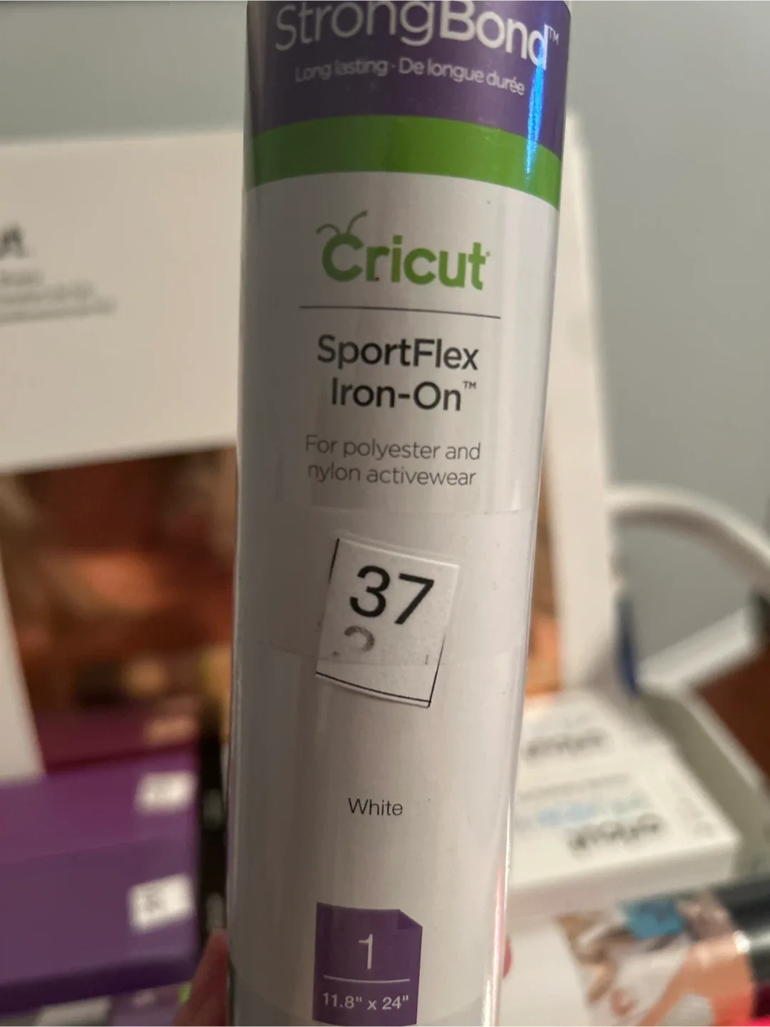 Cricut SportFlex Iron-On White 11.8" x 24" thumbnail