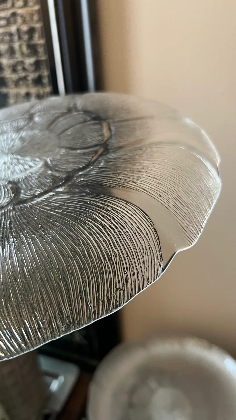 Vintage Arcoroc “Fleur” Dinner and Salad Plates - Set of 7 image indicator(4)