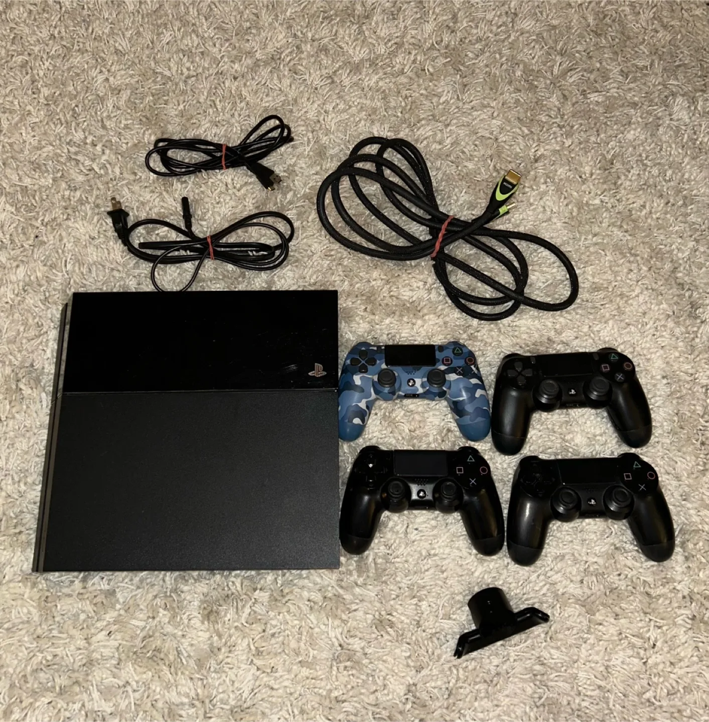 PlayStation 4 – Bundle NEED GONE