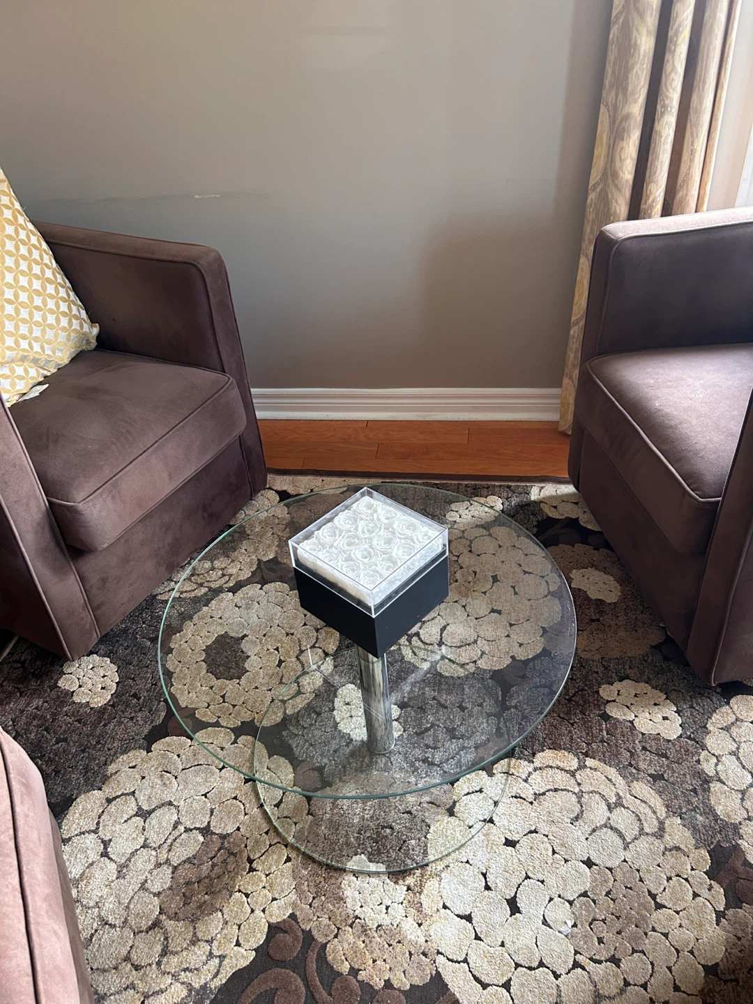 4 Brown Suede Swivel Accent Chairs - photo 3