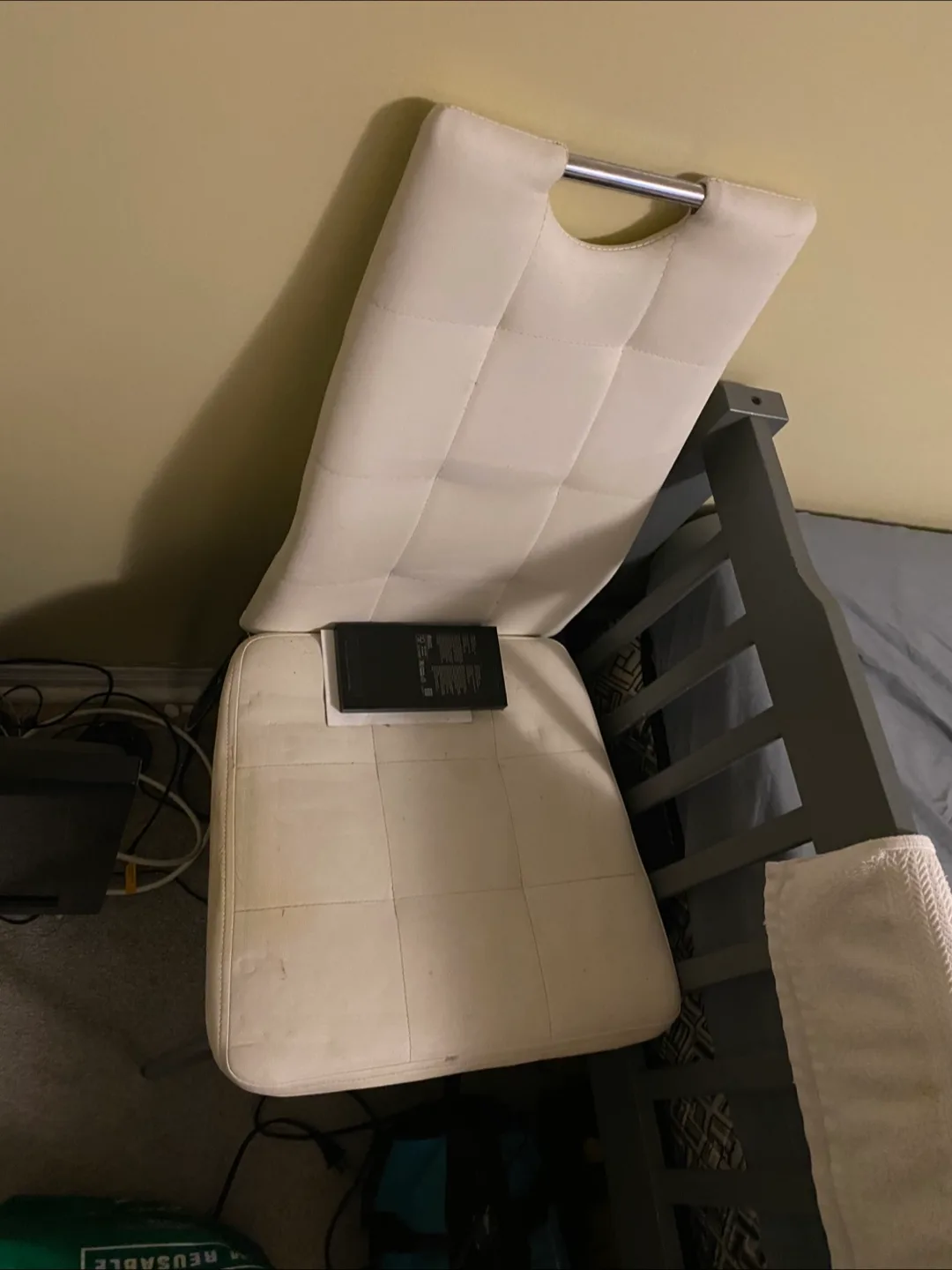 White Padded Dining Chair🥕 thumbnail