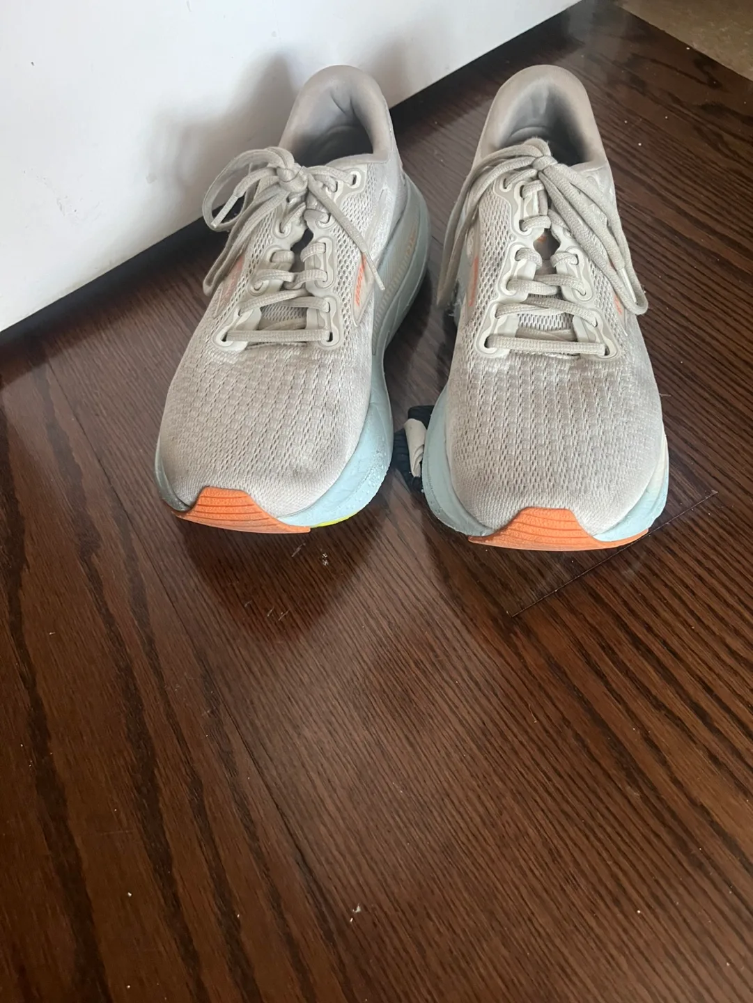 Brooks Glycerin GTS 21 Women's Running Shoes size 10 image indicator(3)