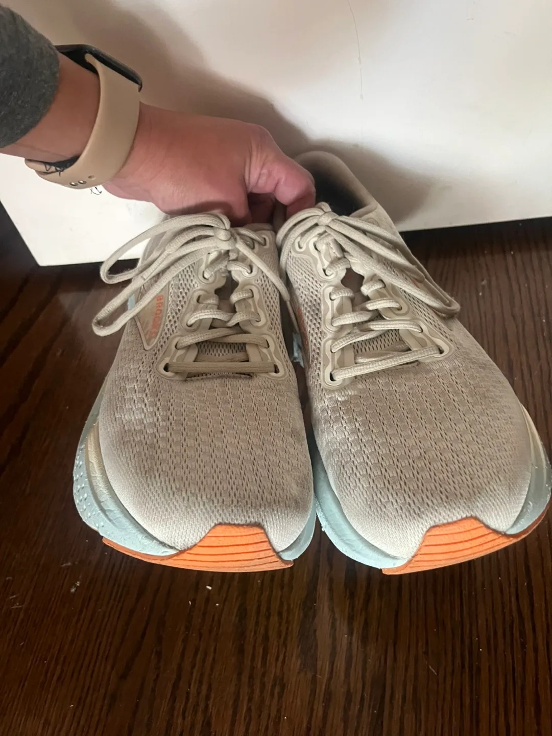 Brooks Glycerin GTS 21 Women's Running Shoes size 10 image indicator(8)