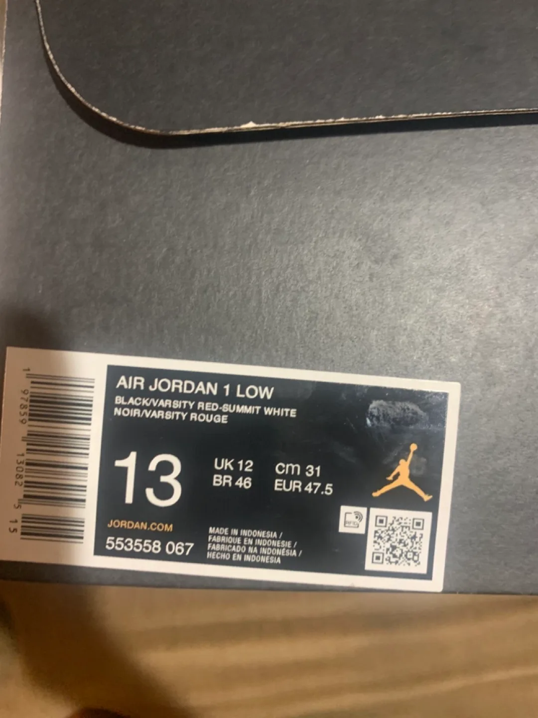 Air Jordan 1 Low Black/Varsity Red - Size 13 image indicator(4)