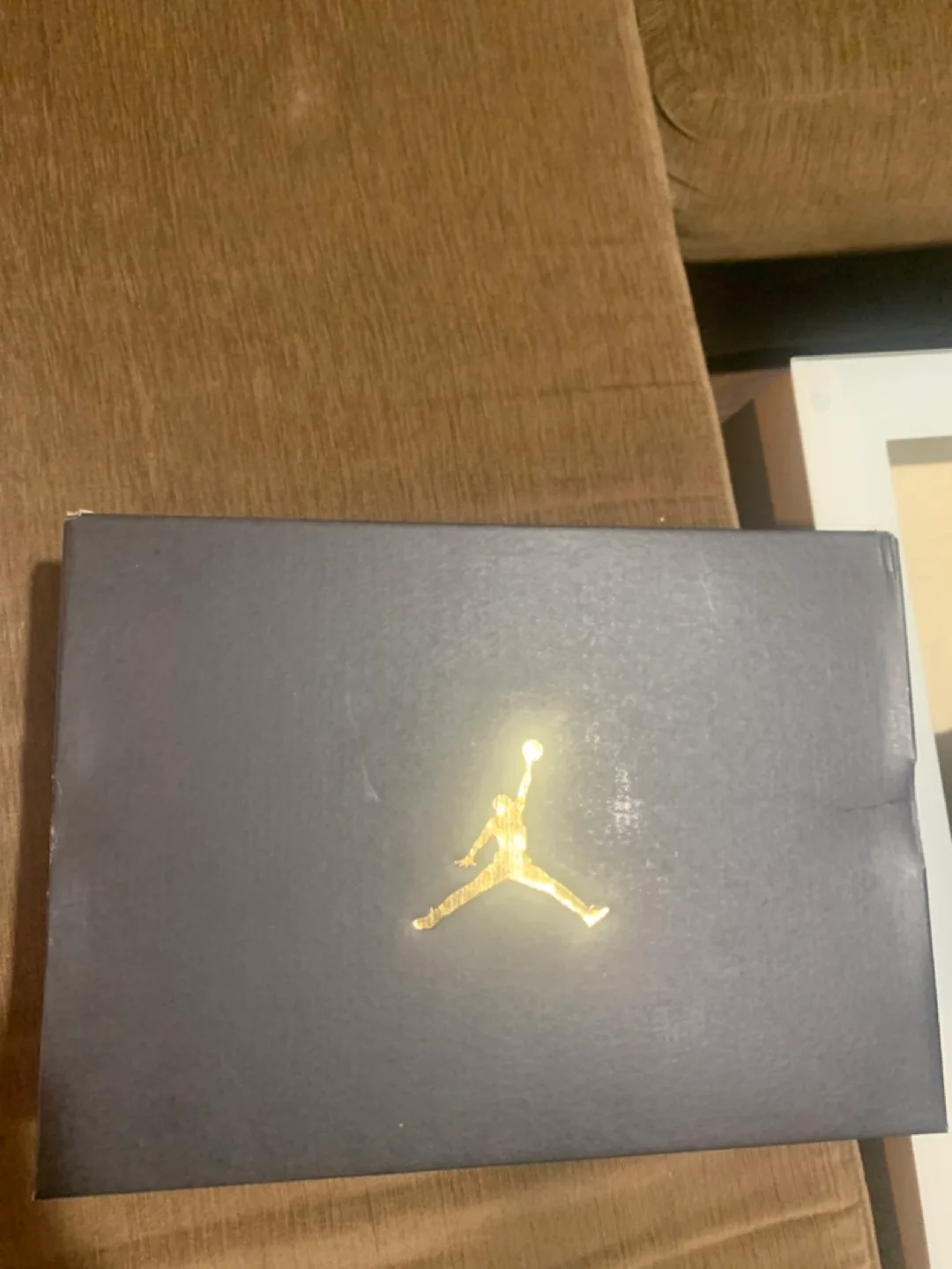 Air Jordan 1 Low Black/Varsity Red - Size 13 image indicator(2)