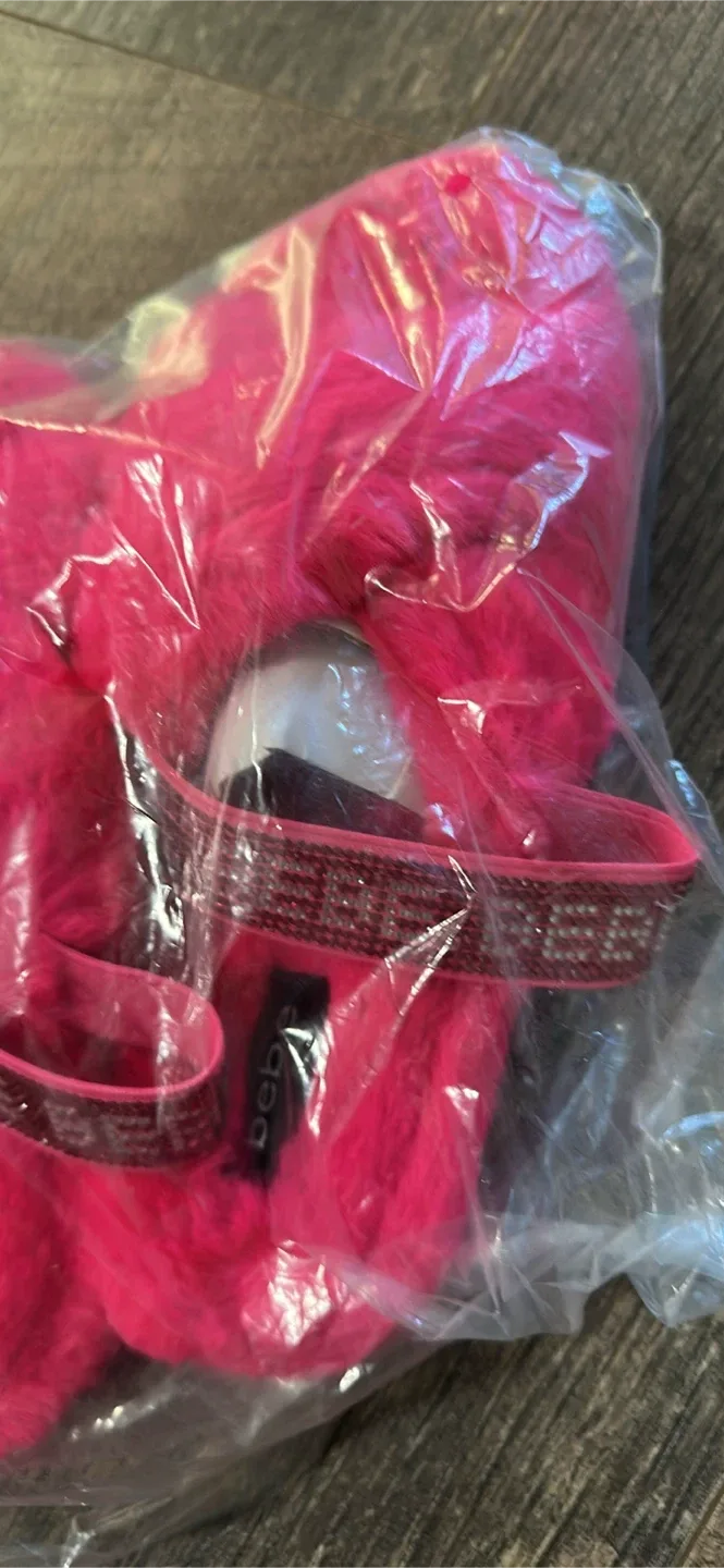 NEW Bebe Pink Rhinestone Slippers - Size 6 image indicator(2)