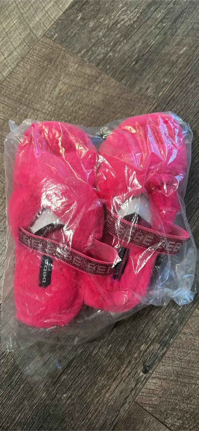 NEW Bebe Pink Rhinestone Slippers - Size 6 thumbnail