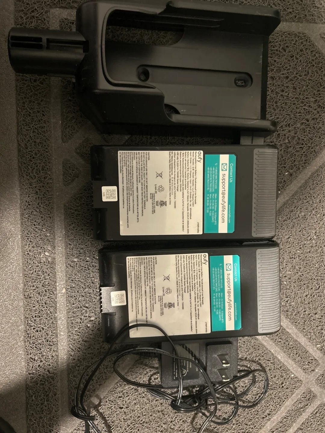 Eufy Robot Vacuum Battery + Charger thumbnail