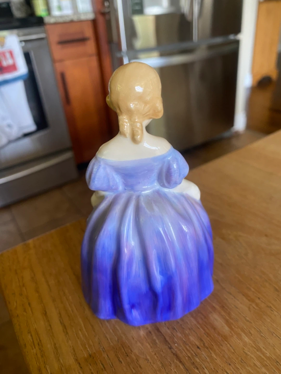 Royal Doulton Figurine - Marie HN 1370 - photo 3
