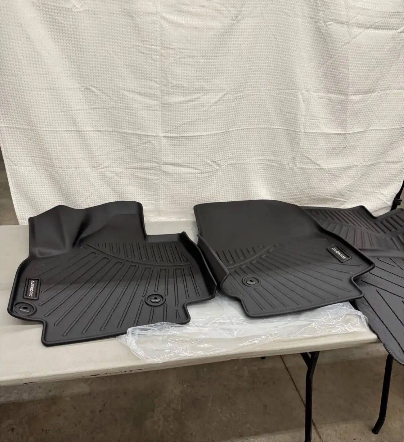 Floor Mats Cargo Mat Kia EV9 6 Seat image indicator(7)