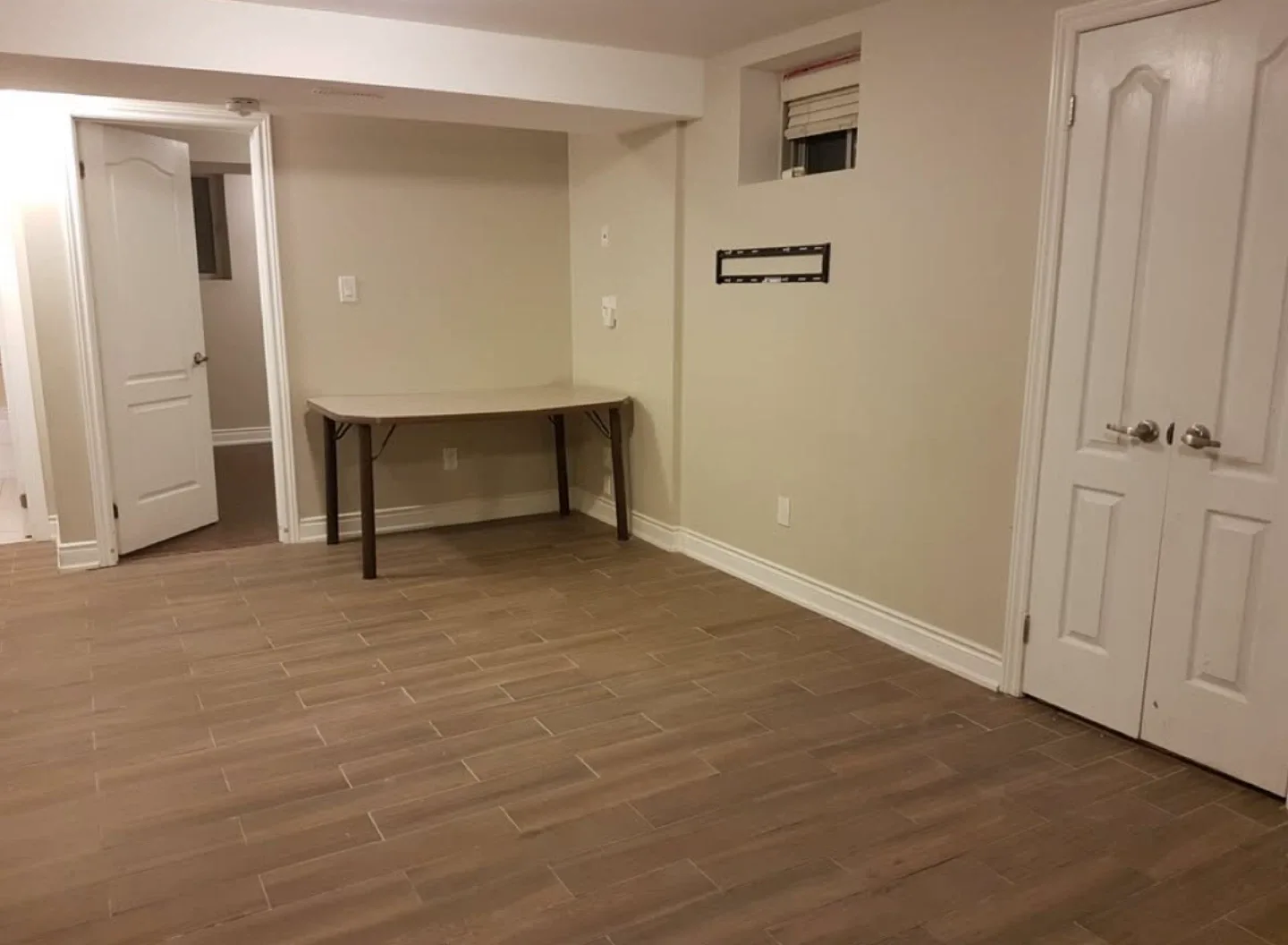 2 Beds 1 Bath Apartment image indicator(4)