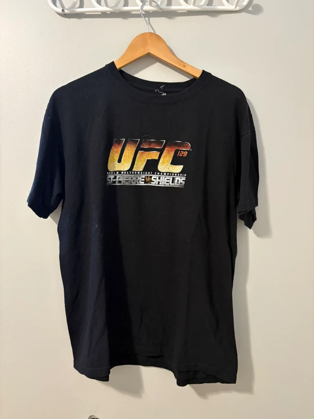 UFC St-Pierre vs Shields T-Shirt - Size L thumbnail