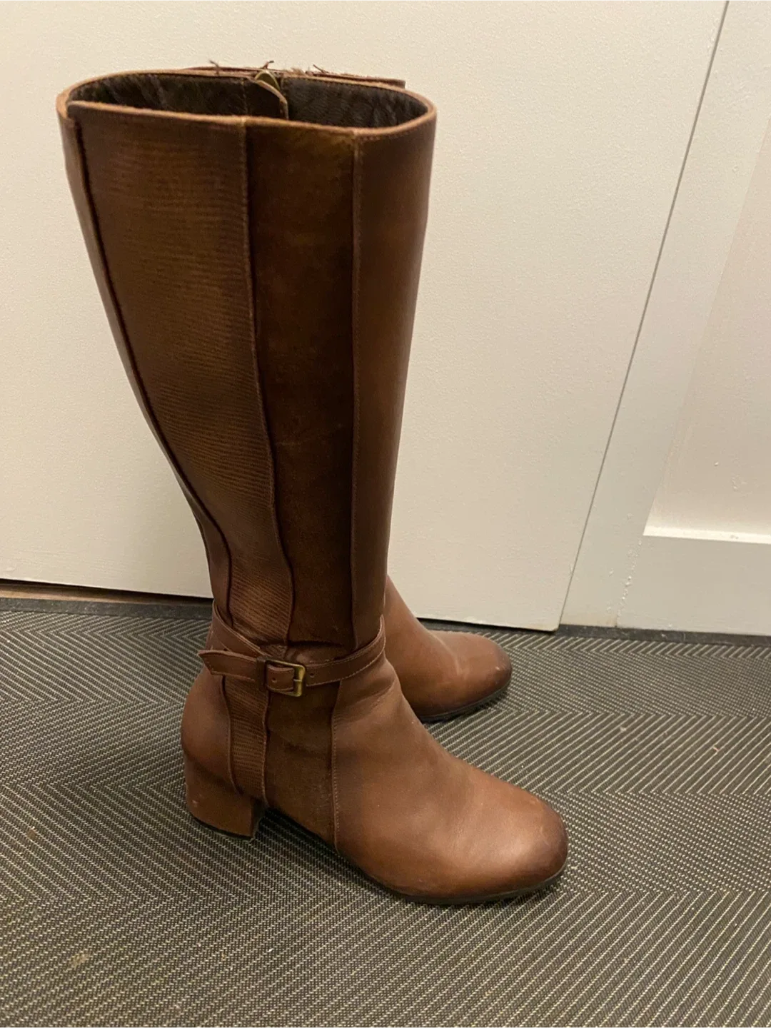 Knee length brown boots thumbnail