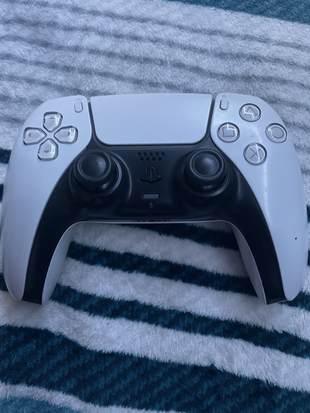 PlayStation 5 DualSense Wireless Controller w drift