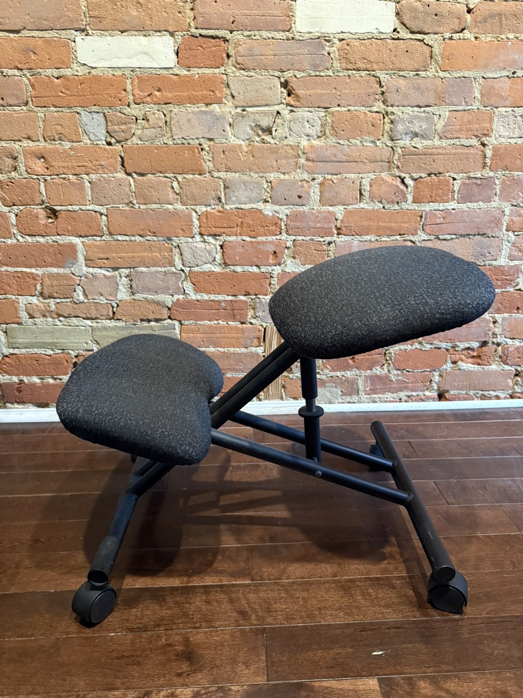 Ergonomic Kneeling Desk Chair