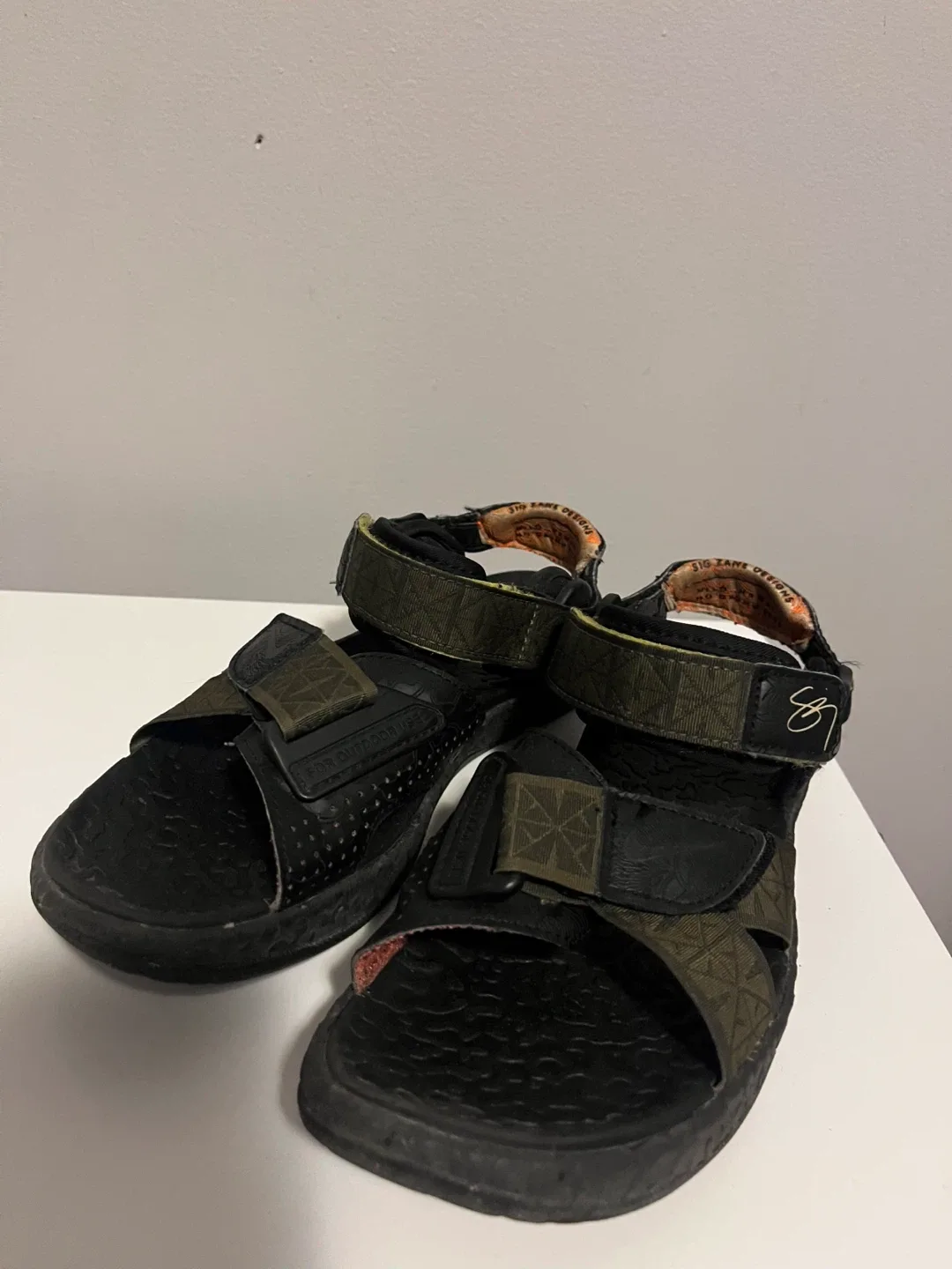 Nike Sandals Size 4 US thumbnail