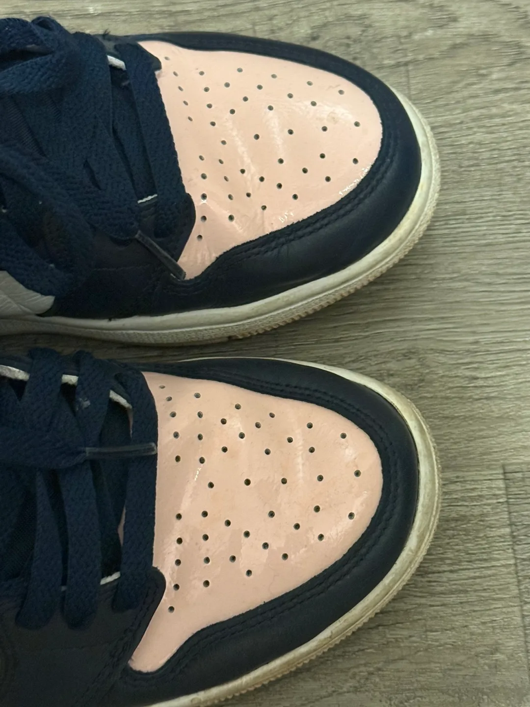 Nike Air Jordan 1 High Atmosphere (GS) image indicator(3)