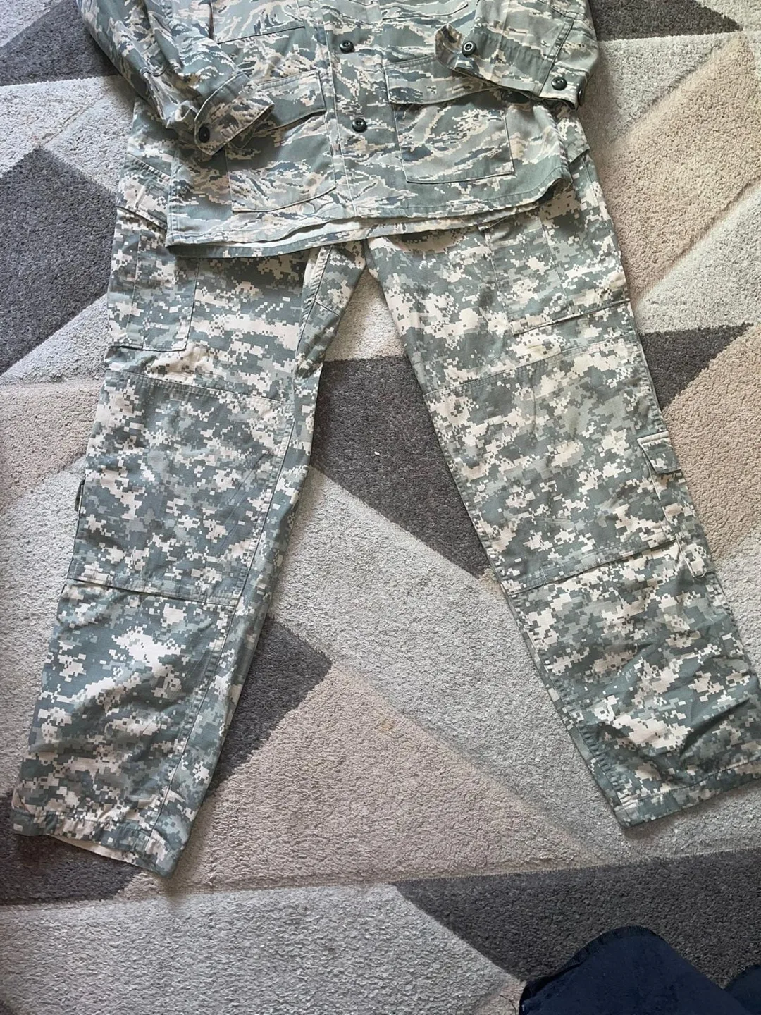 Camouflage Military Style Jacket and Pants Set thumbnail