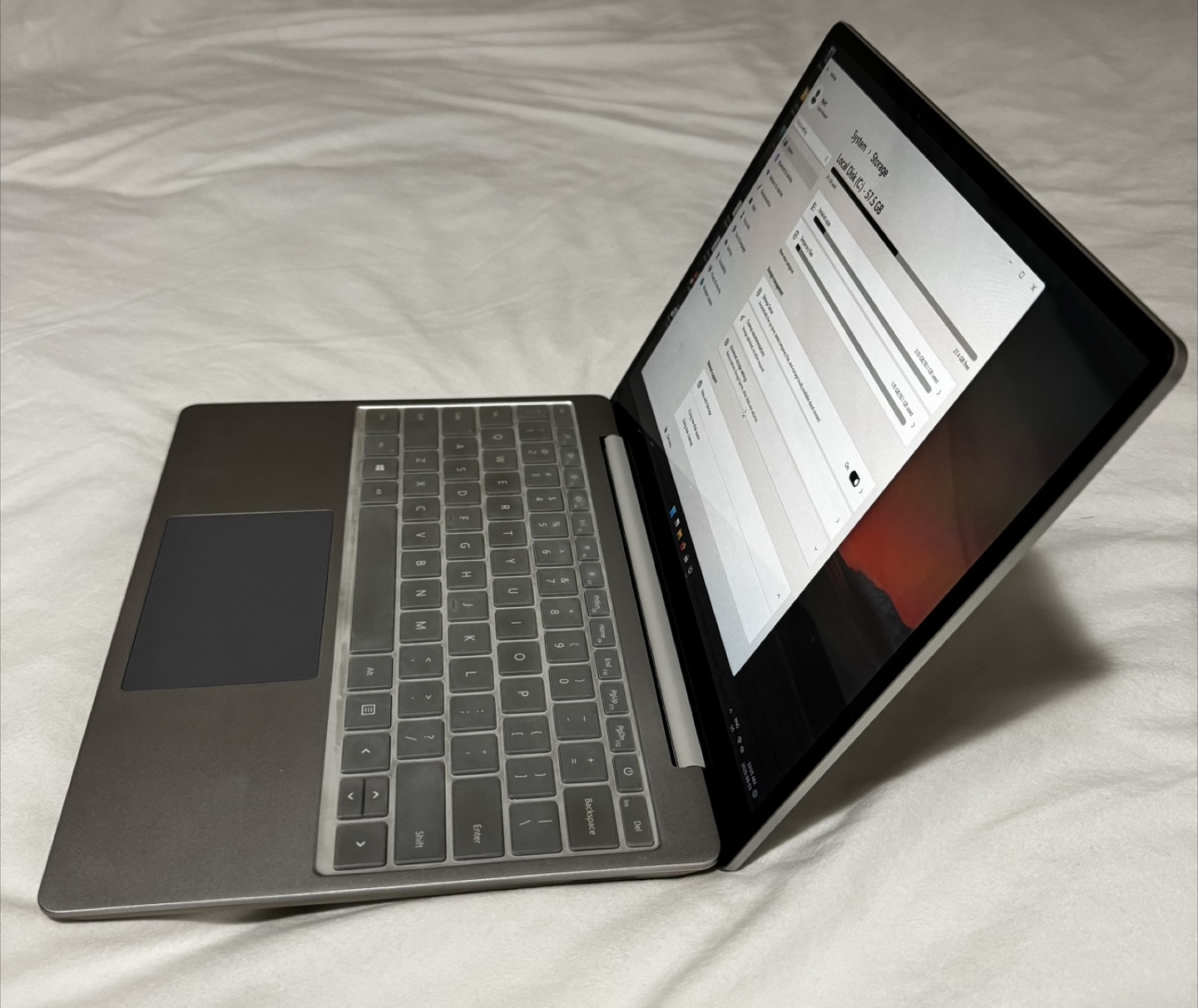 Microsoft Surface Laptop Go - photo 3