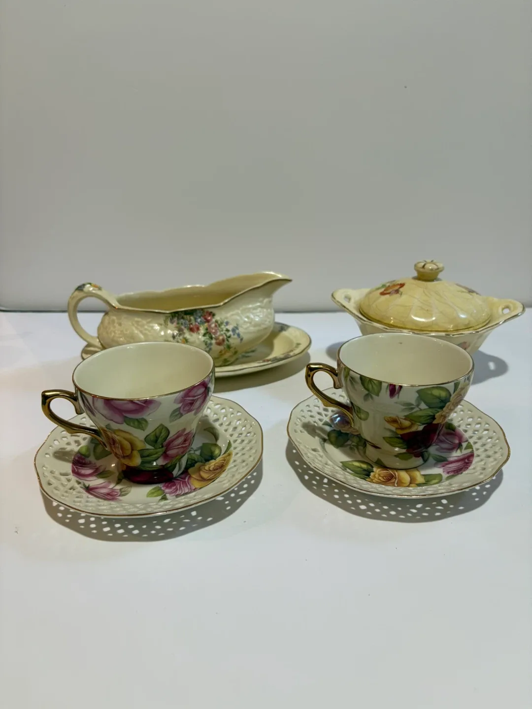 Vintage Floral Tea Set thumbnail