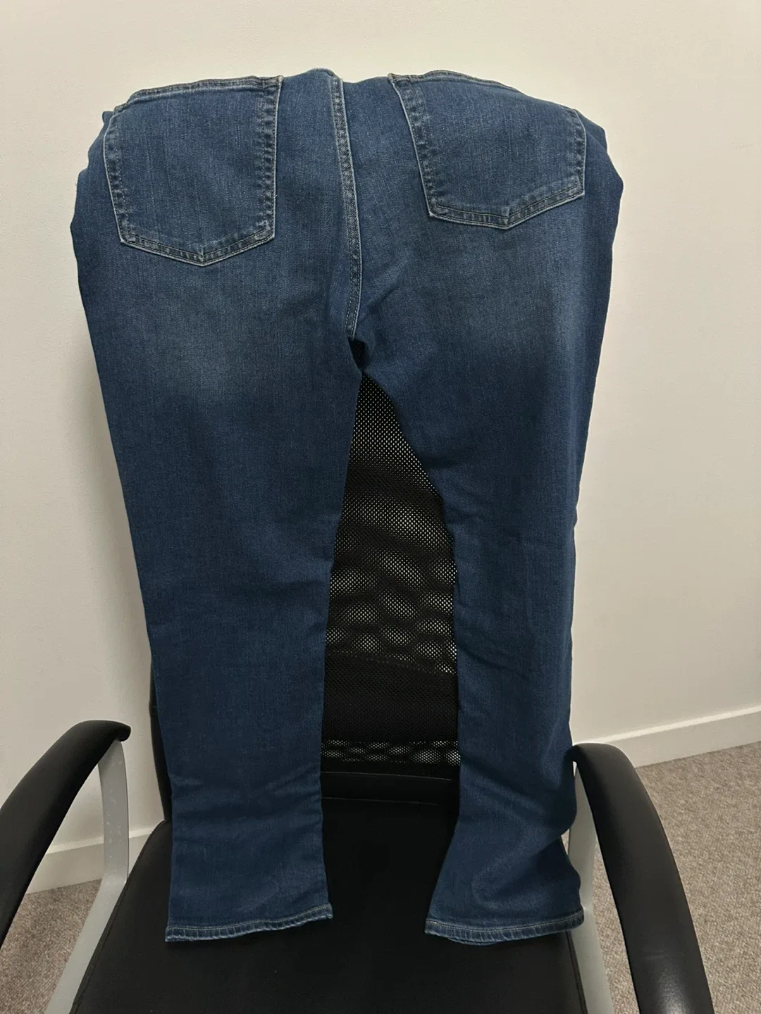 Gap Denim Slim Soft Wear Jeans - 33x32 image indicator(2)