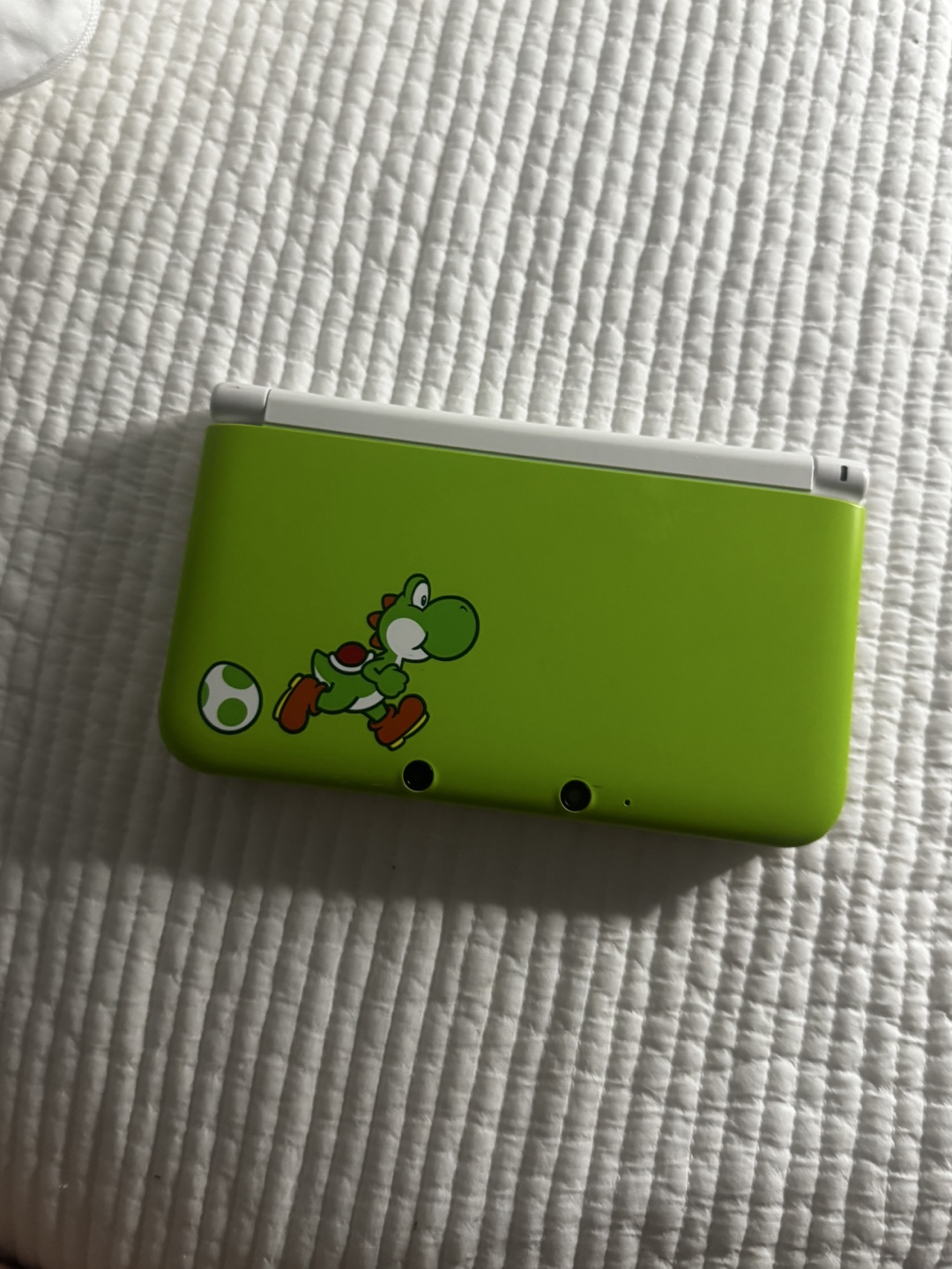 Nintendo 3DS XL - Yoshi Edition🦖🥚